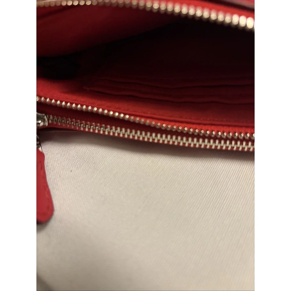 Vintage Coach  - Red Double Gold Zip Pebble Leather Wallet Wristlet - F66505